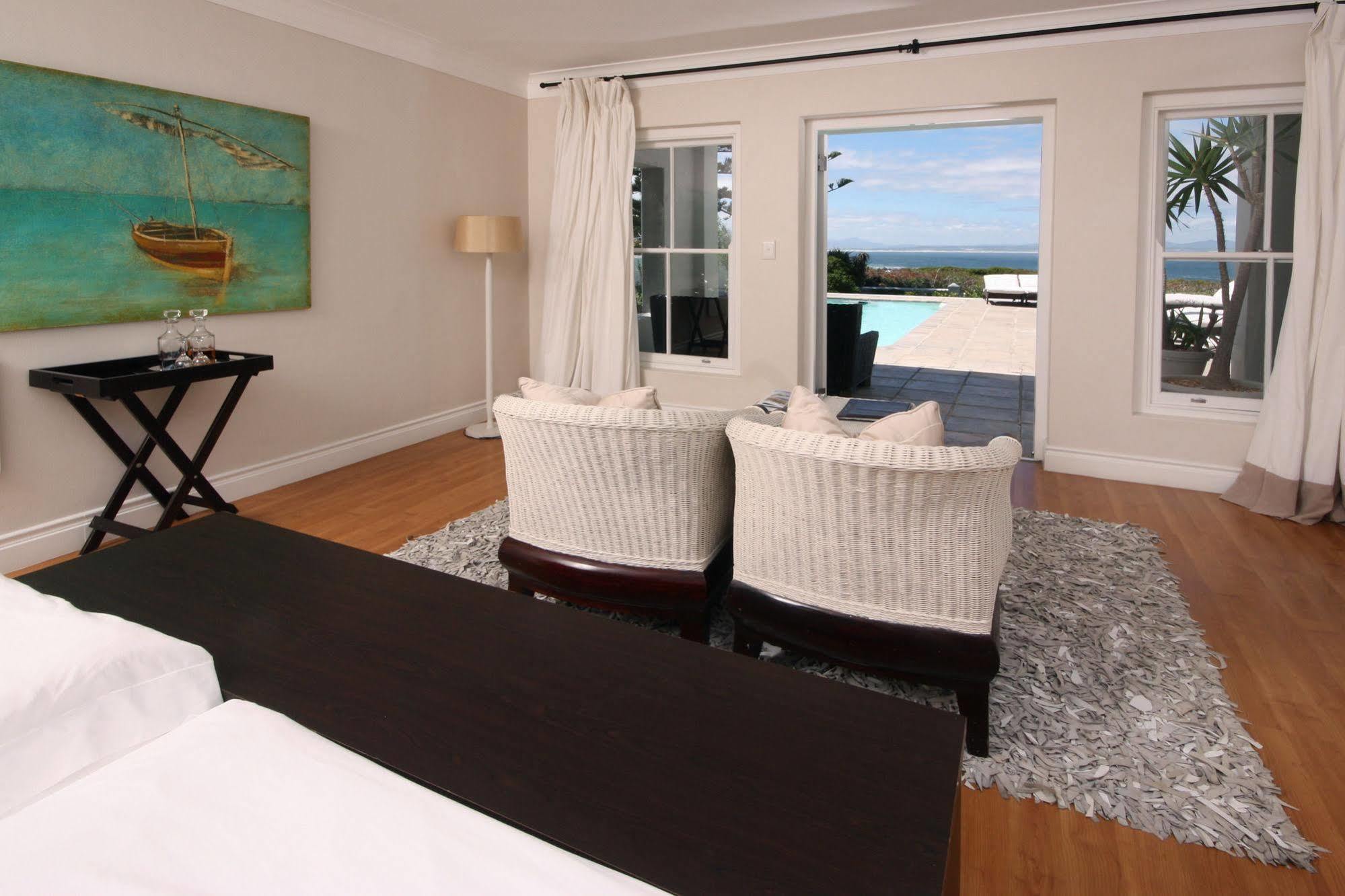 Ocean Eleven Guesthouse Херманус Экстерьер фото