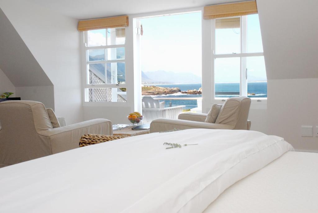 Ocean Eleven Guesthouse Херманус Номер фото
